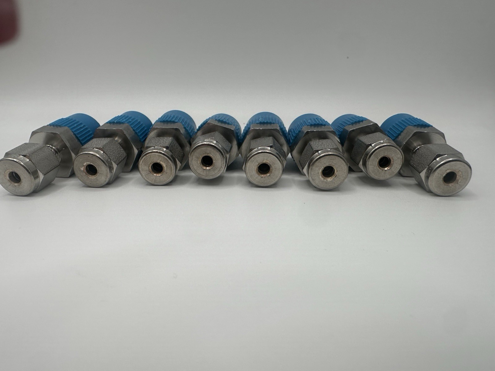 Swagelok Stainless Fitting,1/8″ Tube x 1/4″ M NPT, SS-200-1-4 Lot of 8