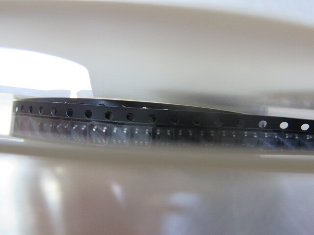 Renesas / Intersil ISL28133FHZ-T7 Qty of 6 per Lot Precision Amplifiers ISL2813