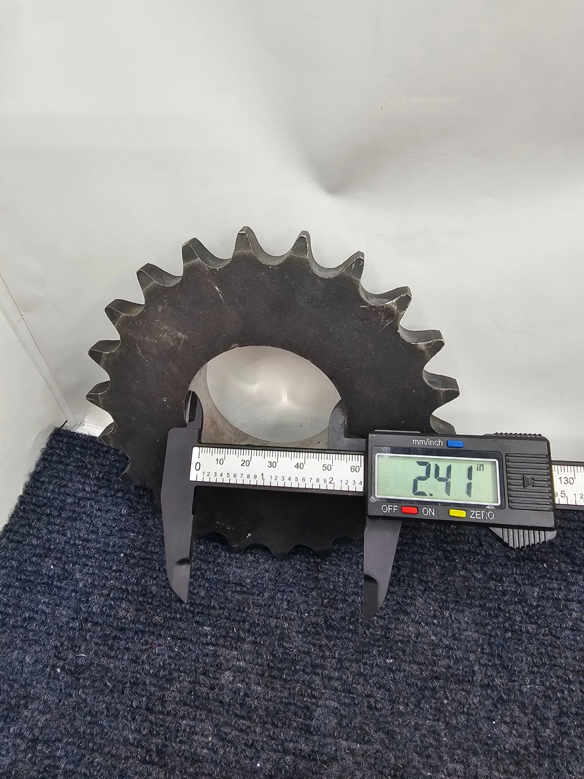 Martin 60B22 Solid B Sprocket 2-7/16″ Keyed Bore 22 Teeth Total Thickness 1-1/2″