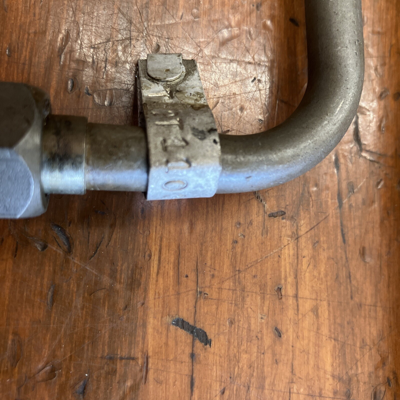 2T1103 Metal tube assembly