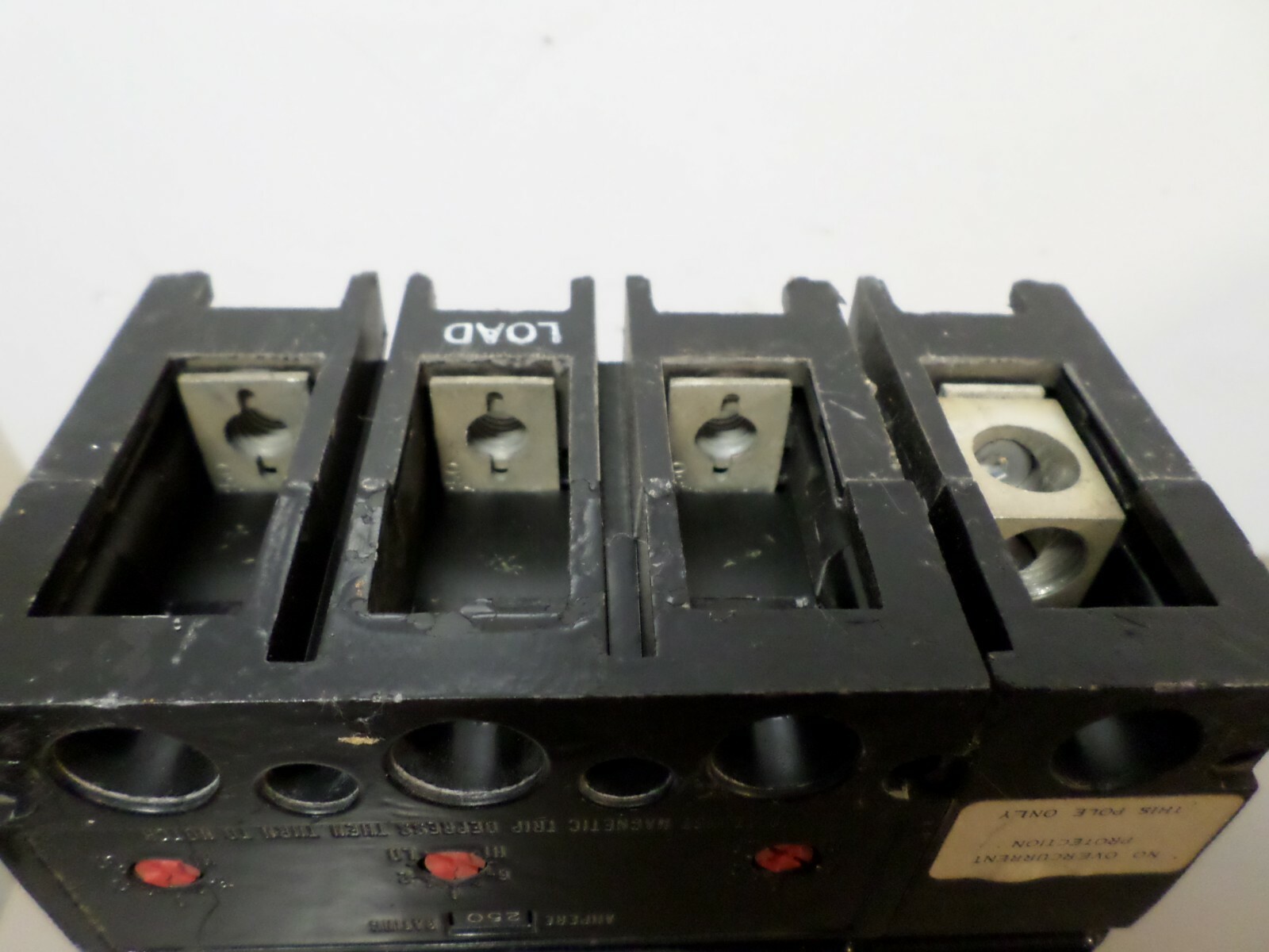 Westinghouse LB4250W 4 Pole 600 VAC 250A Circuit Breaker 250 Amp