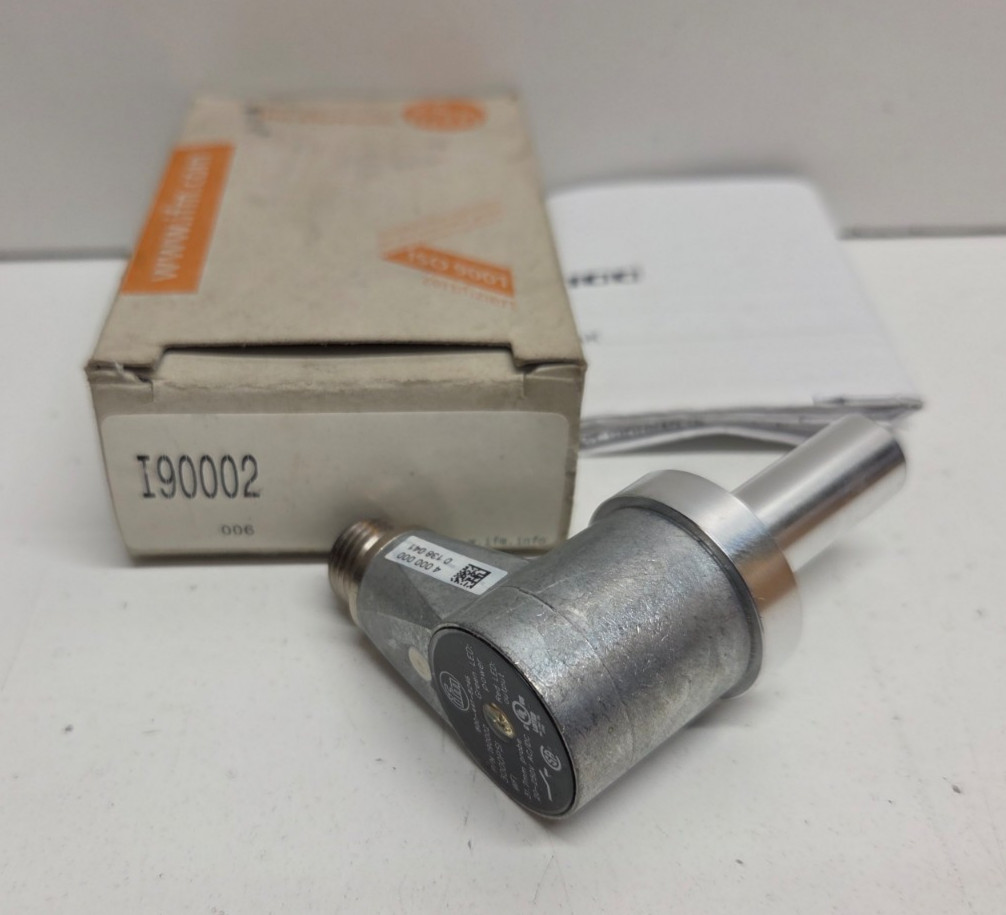 NEW IN BOX! IFM EFECTOR 20-250V INDUCTIVE SENSOR IFG2002-ABKA/LS-100-AK-I90002
