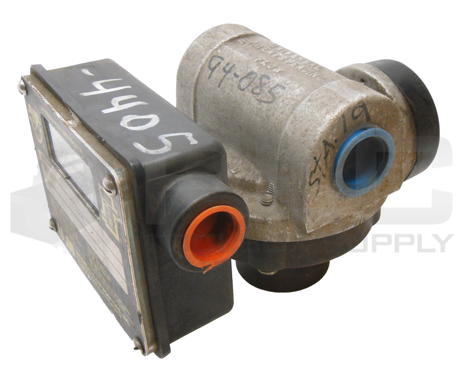 NEW UFM 015GM-8-500S-1NR UNIVERSAL FLOW RATE INDICATOR TYPE 12-13