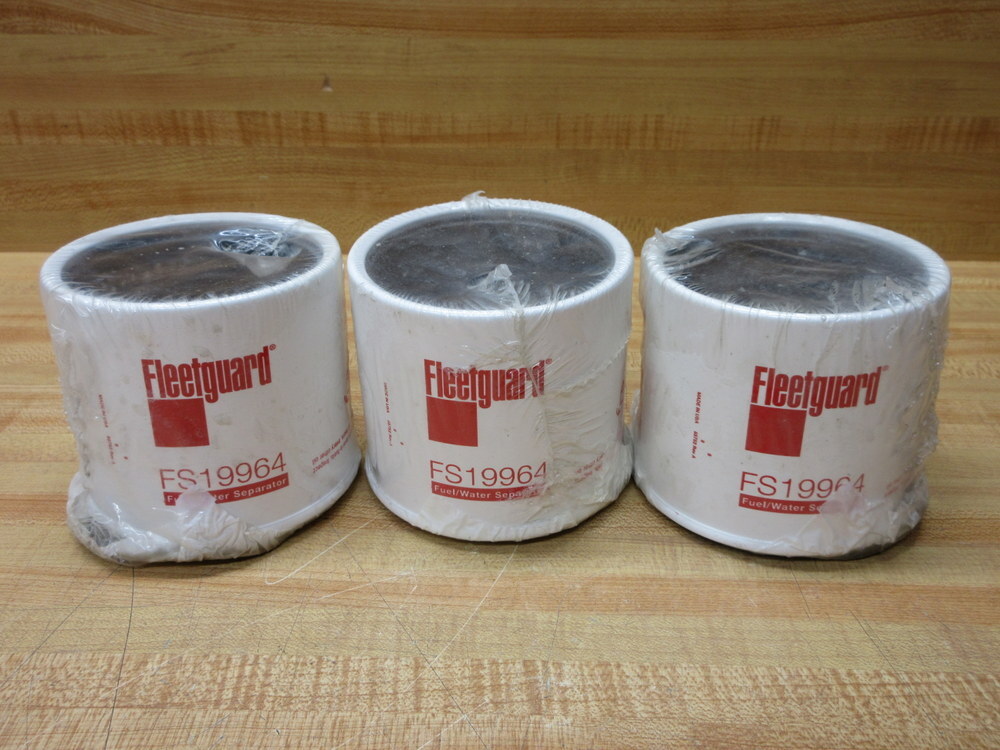 Fleetguard FS19964 Fuel/Water Separator, Filter (Pack of 3)