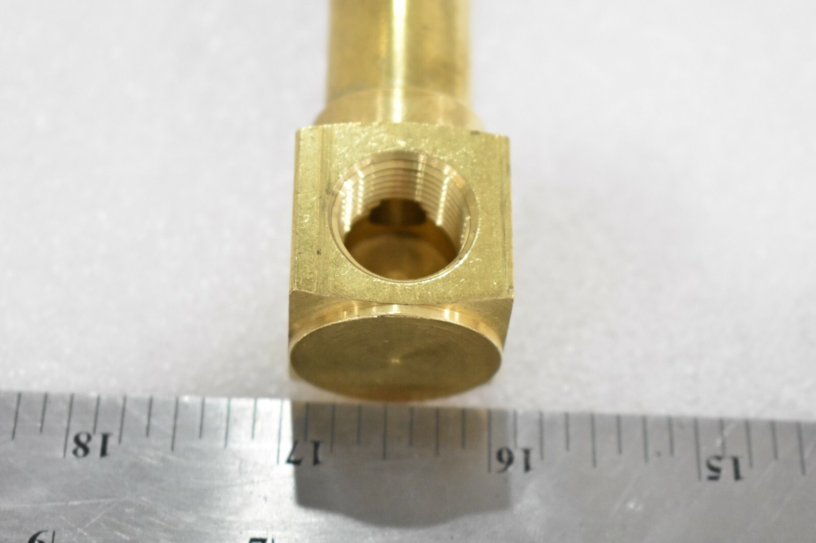 LDI INDUSTRIES G423-3-1FP G420 SERIES VENTED OIL GAGE-FEMALE ELBOW 3/8″&1/2″