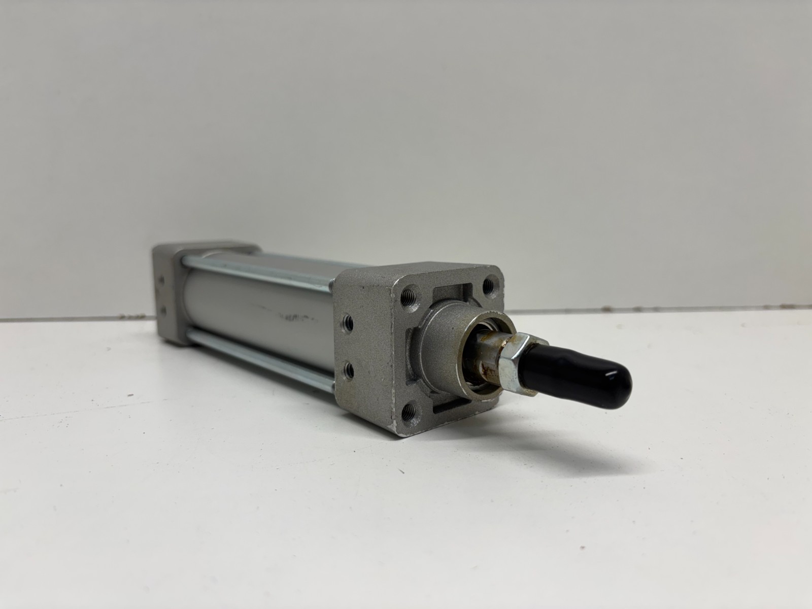 NEW OLD STOCK! SMC PNEUMATIC CYLINDER NCDA1B150-0400