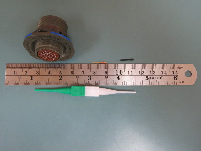 AMPHENOL D38999/24WD35PN Qty of 1 per Lot 37 Position Circular Connector Recept