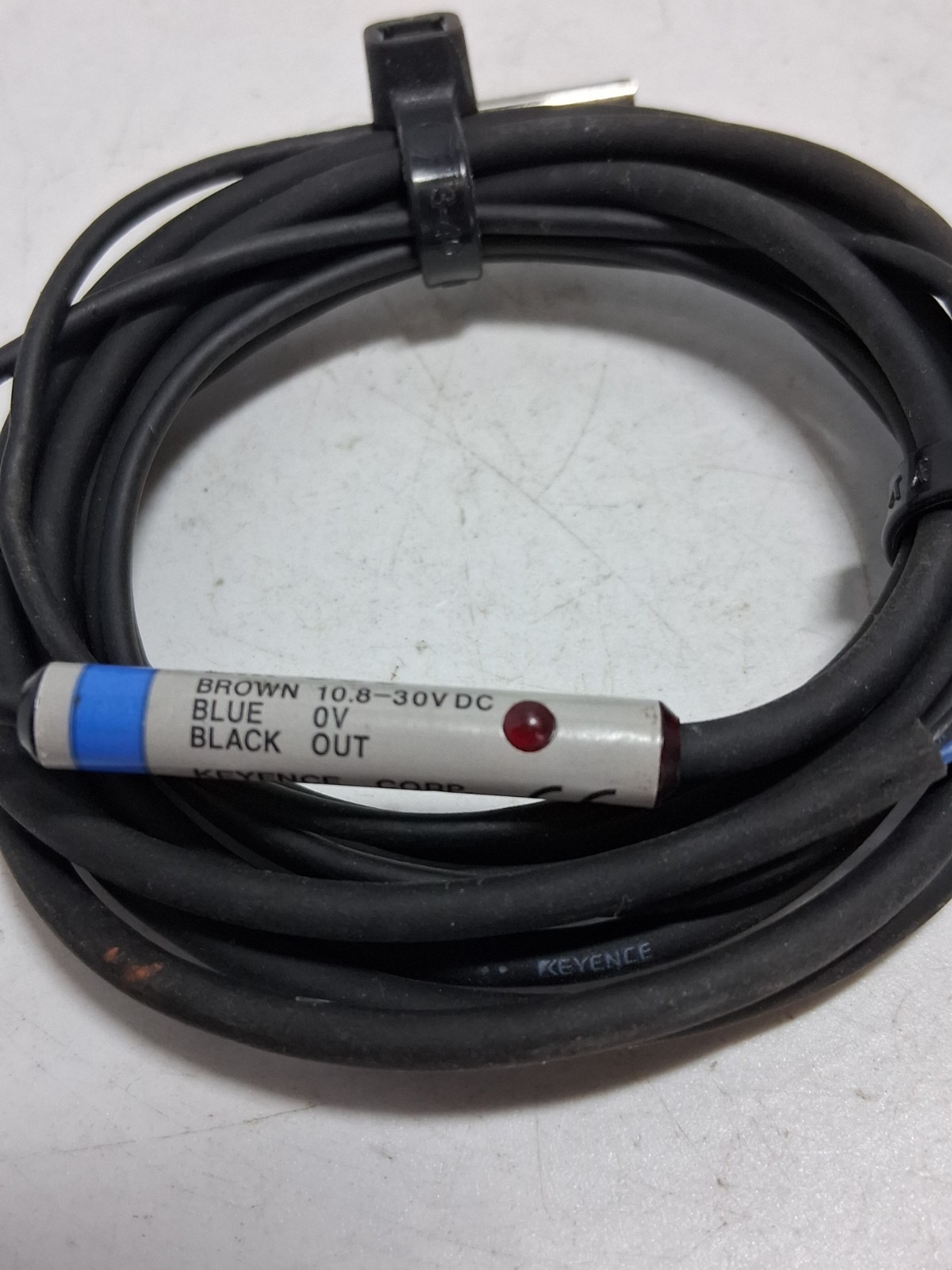 KEYENCE EM-030 PROXIMITY SWITCH 10.8-30VDC SHIELDED NO RED LED NPN NNB