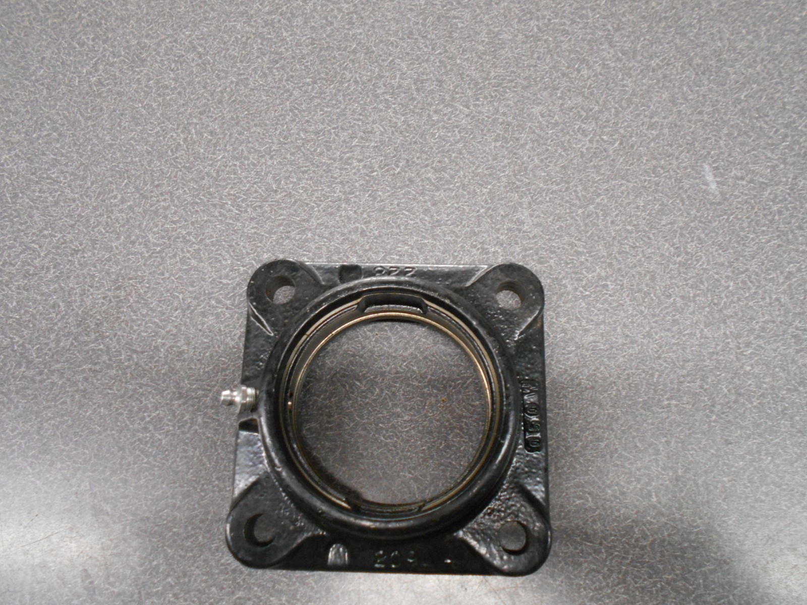 Burns/Tisco 85mm 4-Bolt Greasable Bearing Flange. F85-R. NEW!