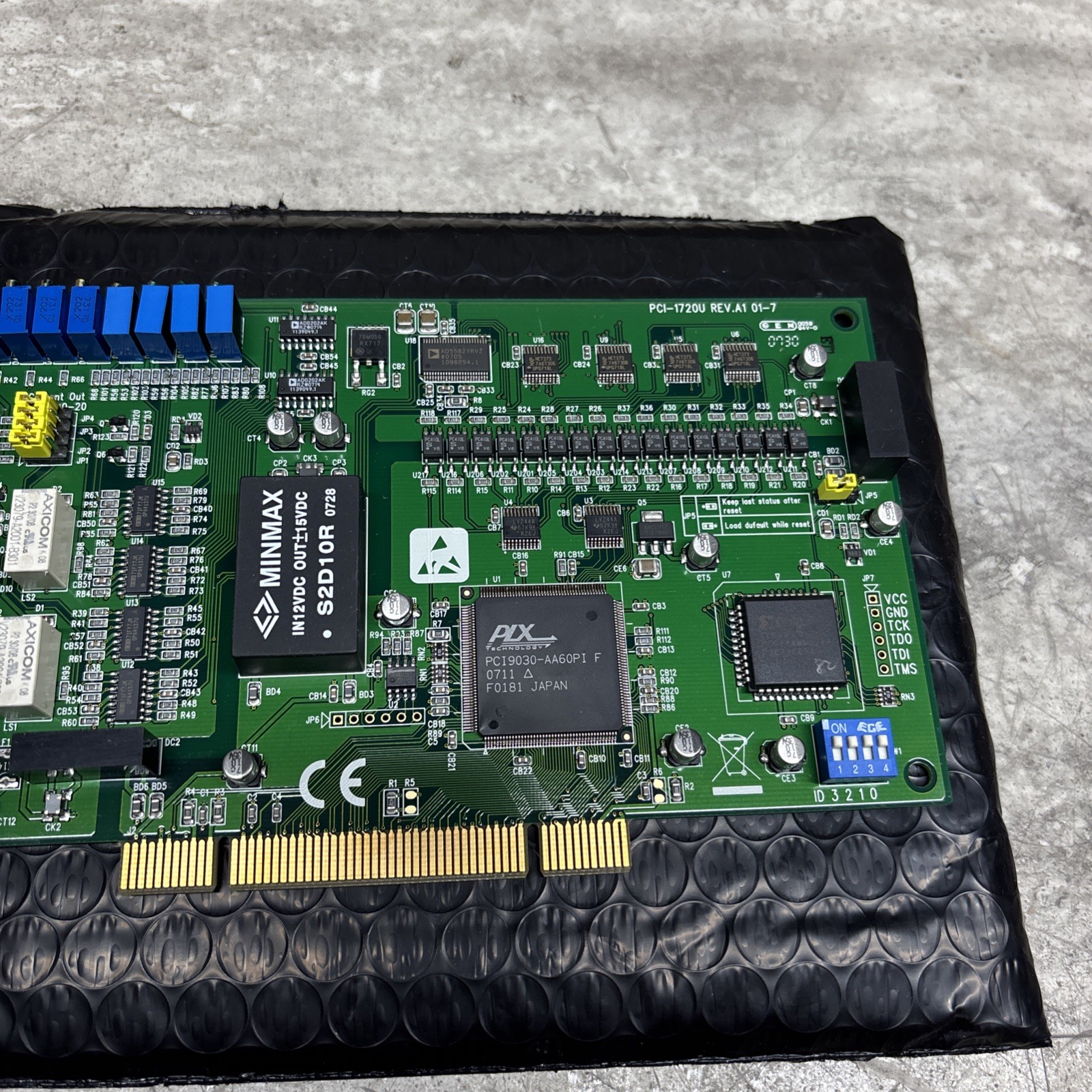 Advantech PCI-1720U Add On Module, 4 Channel Isolated D/A Output Card, New
