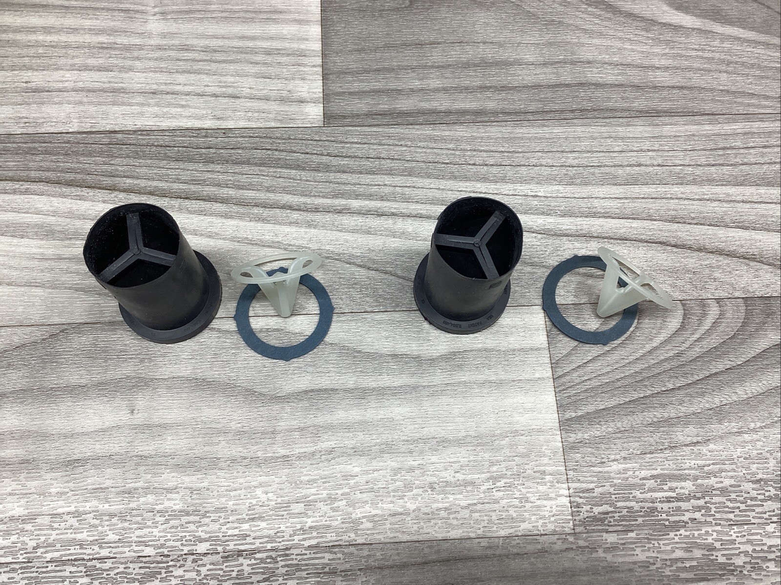 LOT OF 2 NEW Sloan 2XU35 High Back Pressure Vacuum Breaker Repair Kit #802F255