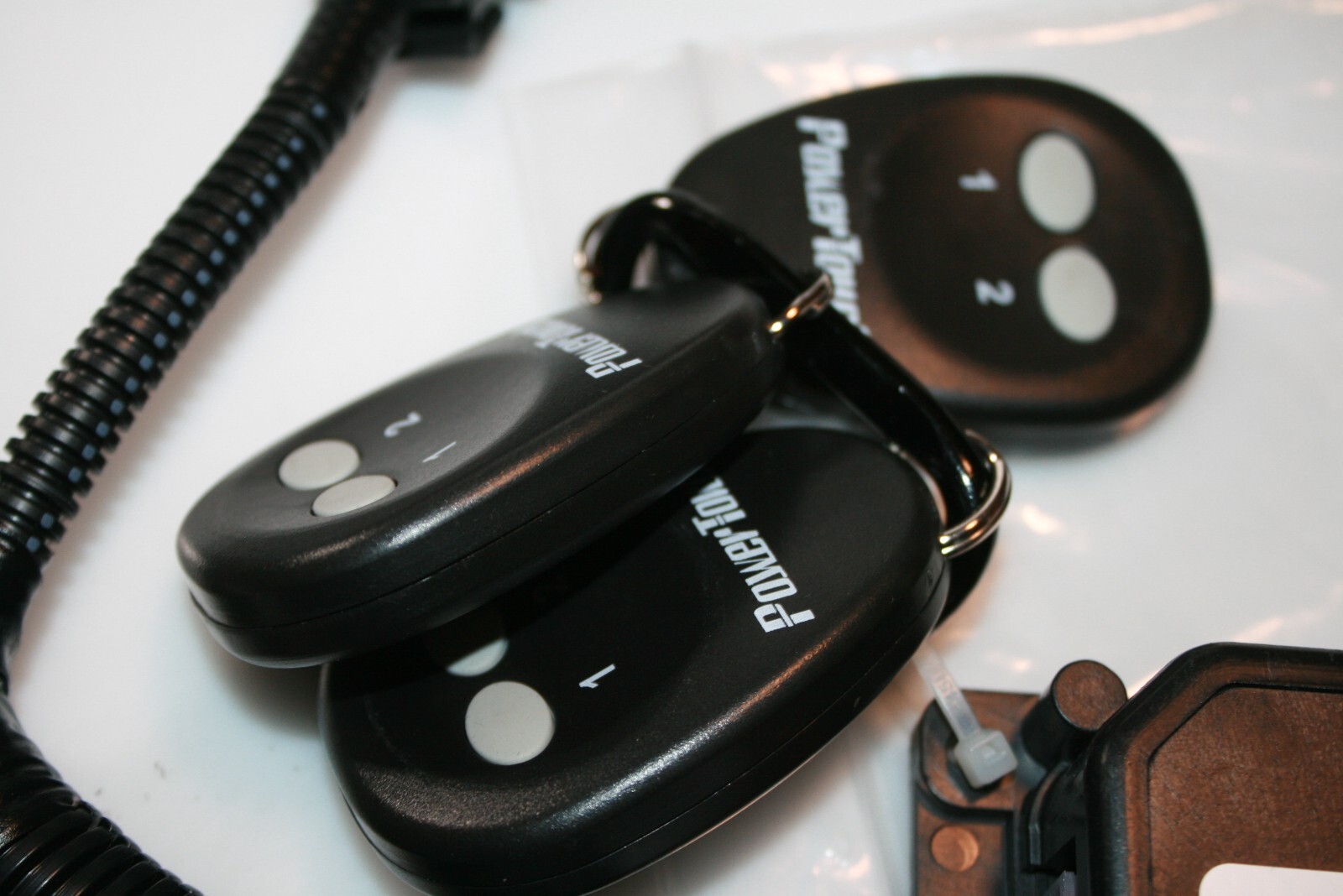 Touch Tronics 1550-UTI-8156-R1 Power Touch Radio Remote Control System 3 fobs