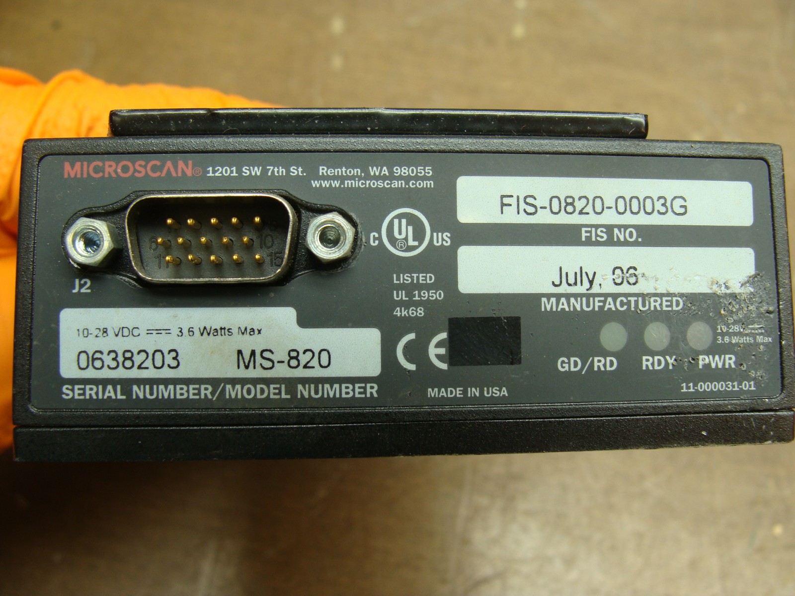 MICROSCAN 820 INDUSTRIAL BARCODE SCANNER FIS-0820-0003G W/POSITIONING BRACKET
