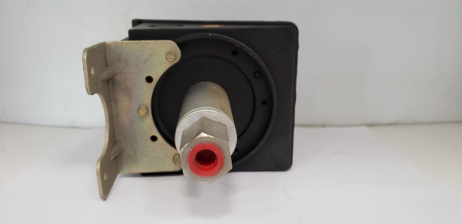 UNITED ELECTRIC J302 PRESSURE CONTROLLER, MODEL 612, 200-3000PSI 15A 125/250VAC