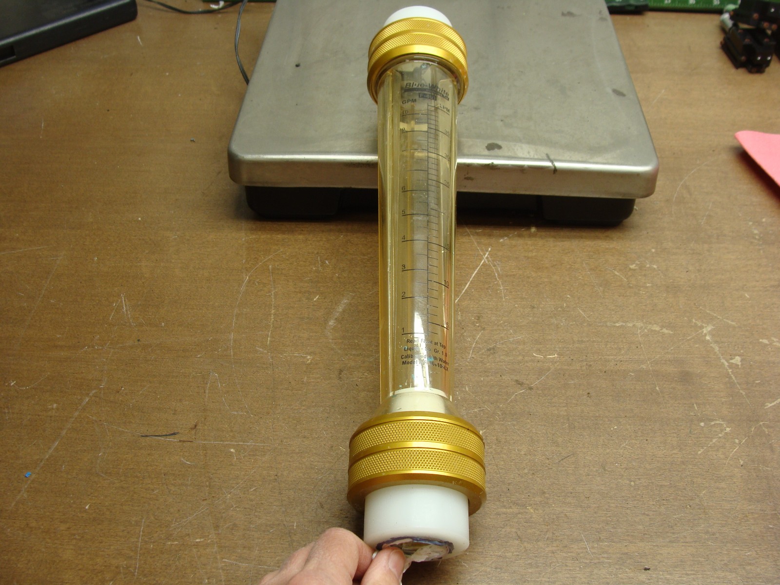 BLUE-WHITE FLOW METER F-461100LX 1-10 GPM AND 4-40 LPM 1″ FNPT