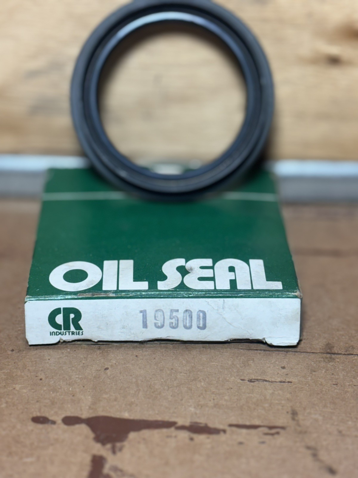 CR Chicago Rawhide 19500 Oil Seal