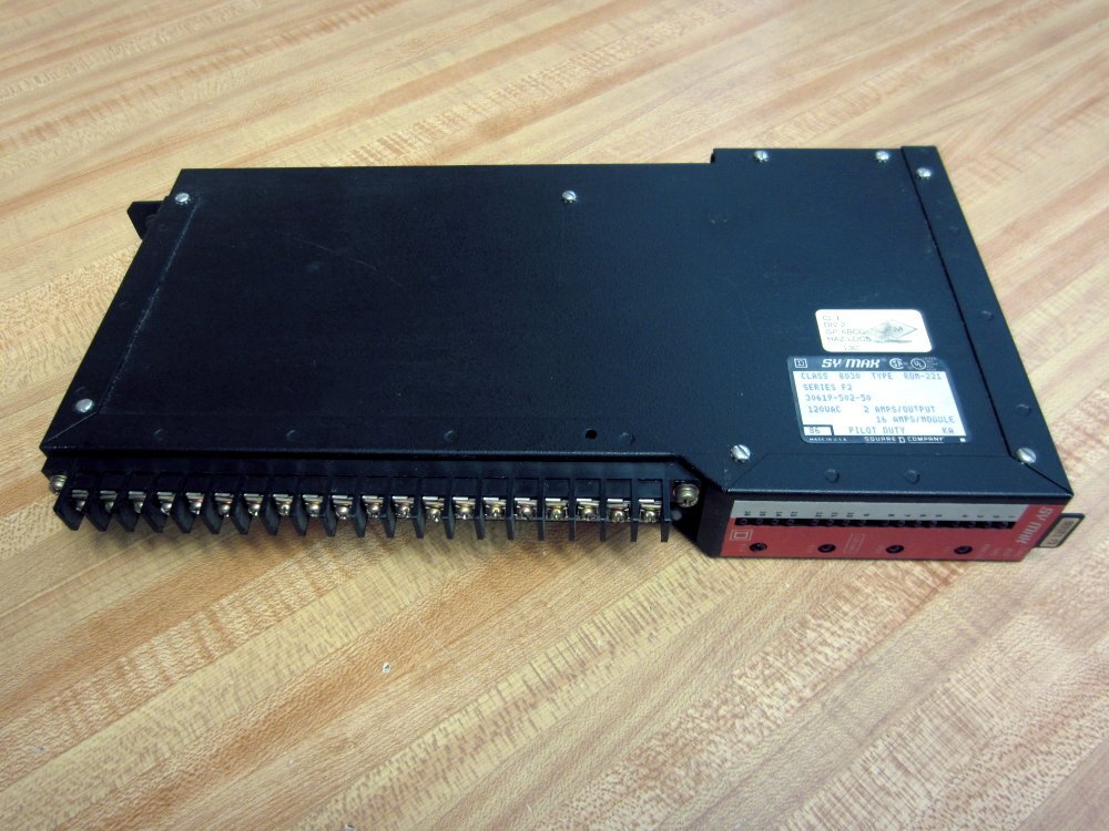 Square D 8030 ROM-221 Output Module 8030ROM221 Ser.F2 W/O Terminal Guard