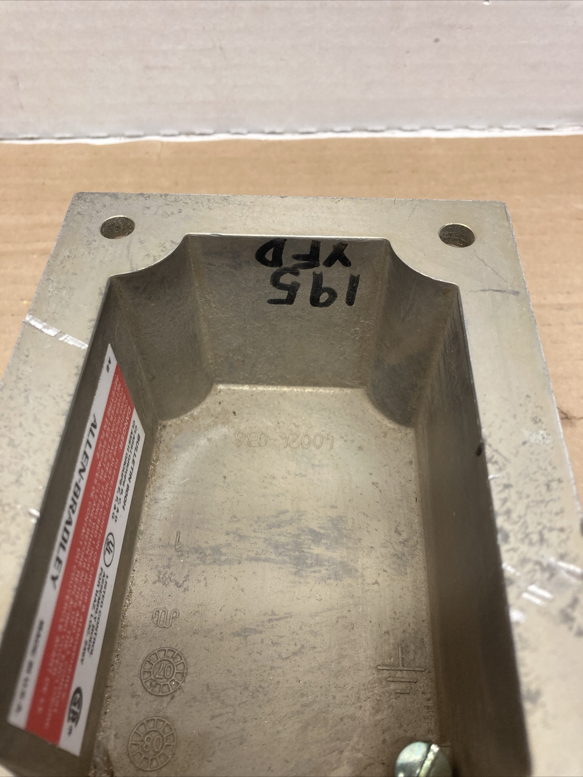 Allen-Bradley 800H-1HZX7 Heavy Duty Enclosure | U.S.A. SELLER | Used??
