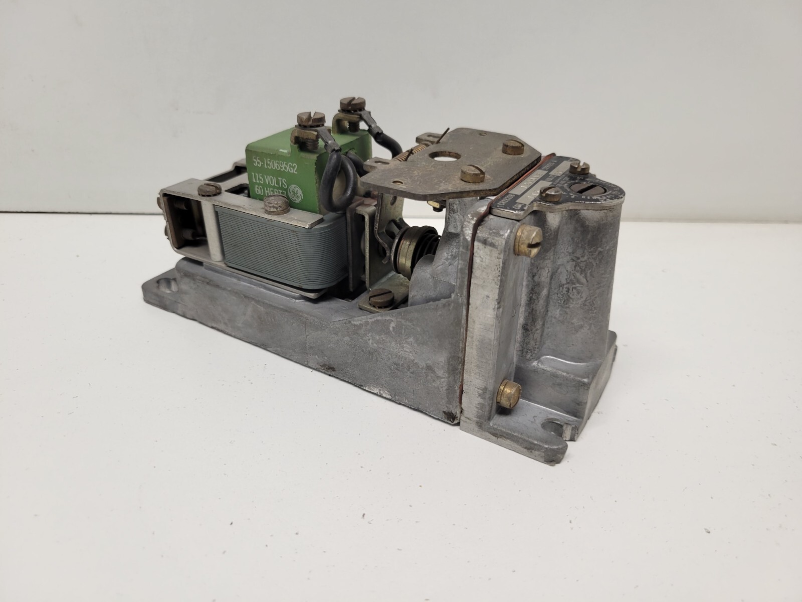 GOOD USED! GE 115V SER A TIME DELAY RELAY CR2820B-120AA2