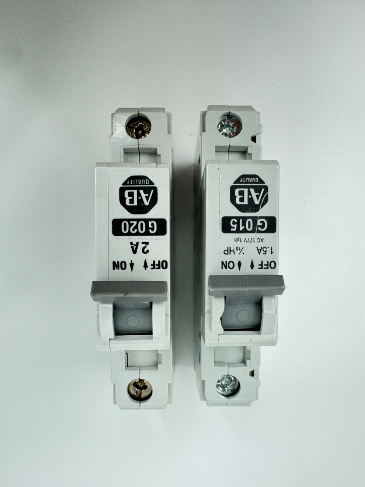 Lot of Allen Bradley 1492-CB1 G015 & 1492-CB1 G020