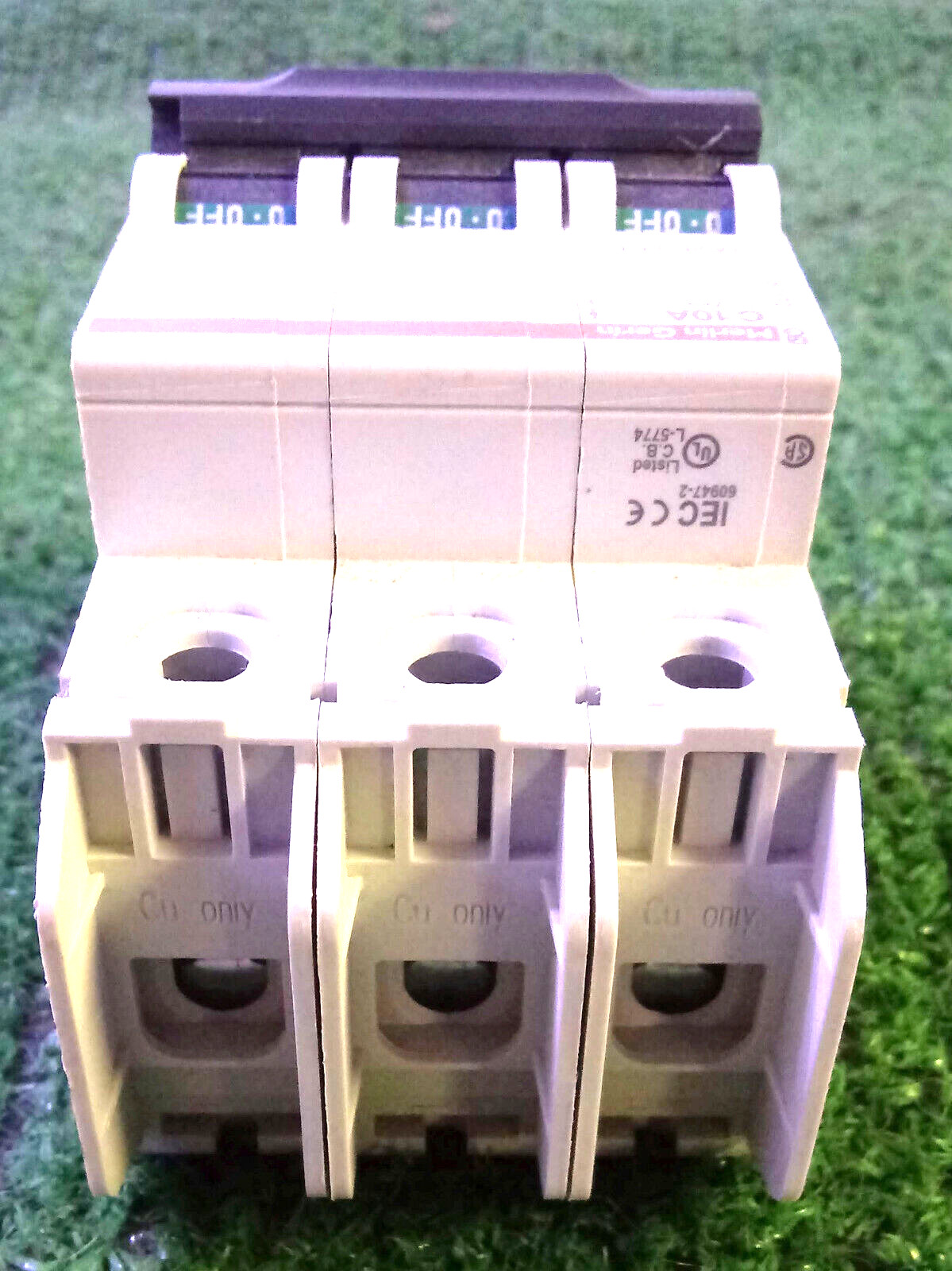 1 USED MERLIN GERIN C10A 60177 MULTI 9 C60 CIRCUIT BREAKER 240V~ **MAKE OFFER**