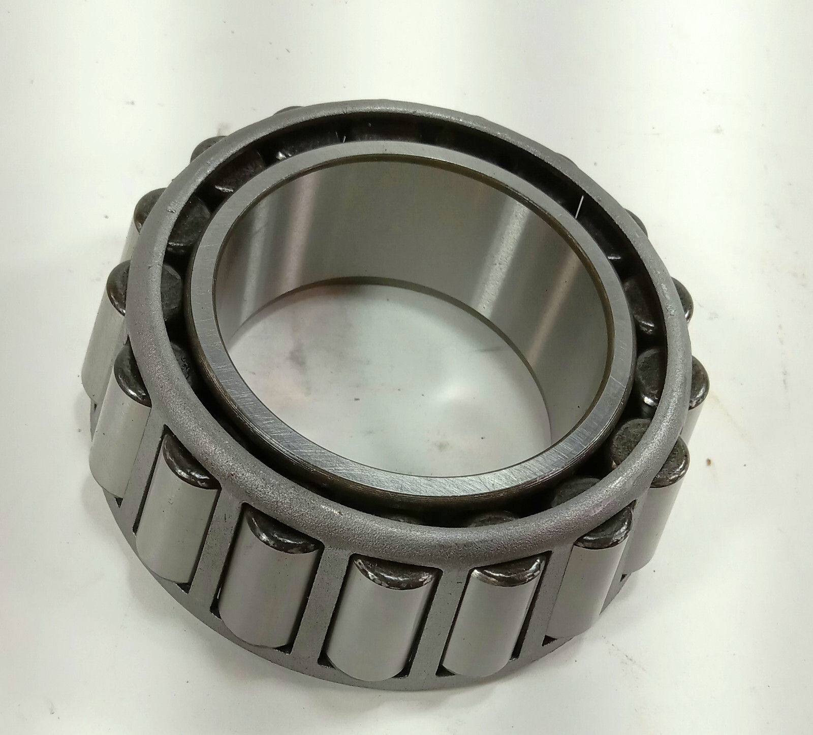 1 NEW BOWER HM212049 TAPER ROLLER BALL BEARING NNB ***MAKE OFFER***