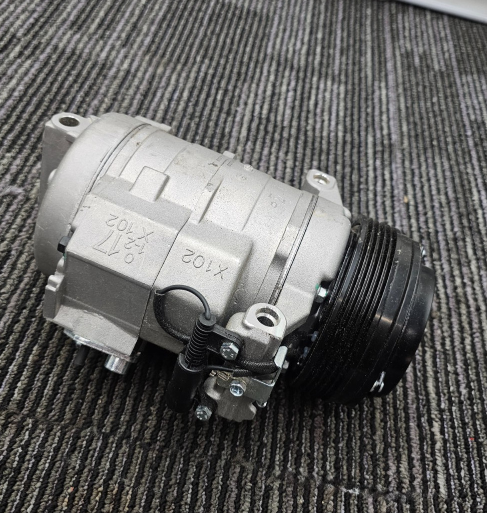 C1215120 X102 Air Conditioner A/C Compressor For Automotive Part