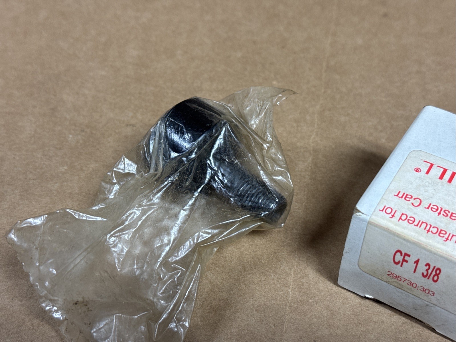 NEW MCGILL CF-1-3/8 CAM FOLLOWER BEARING CF138 FAST SHIPPING