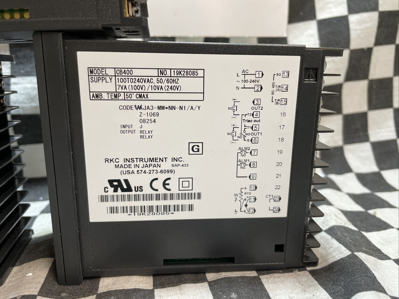 RKC CB400, TEMPERATURE CONTROLLER, AJA3-MM*NN-N1/A/Y, LOT OF 3, SHIPSAMEDAY