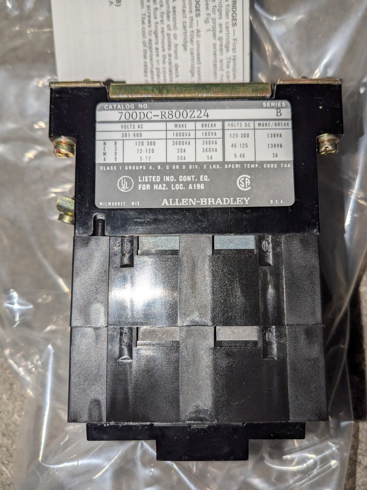 NIB Allen-Bradley 700DC-R800Z24 Ser B Type R Industrial Control Relay 24VDC 8-NO