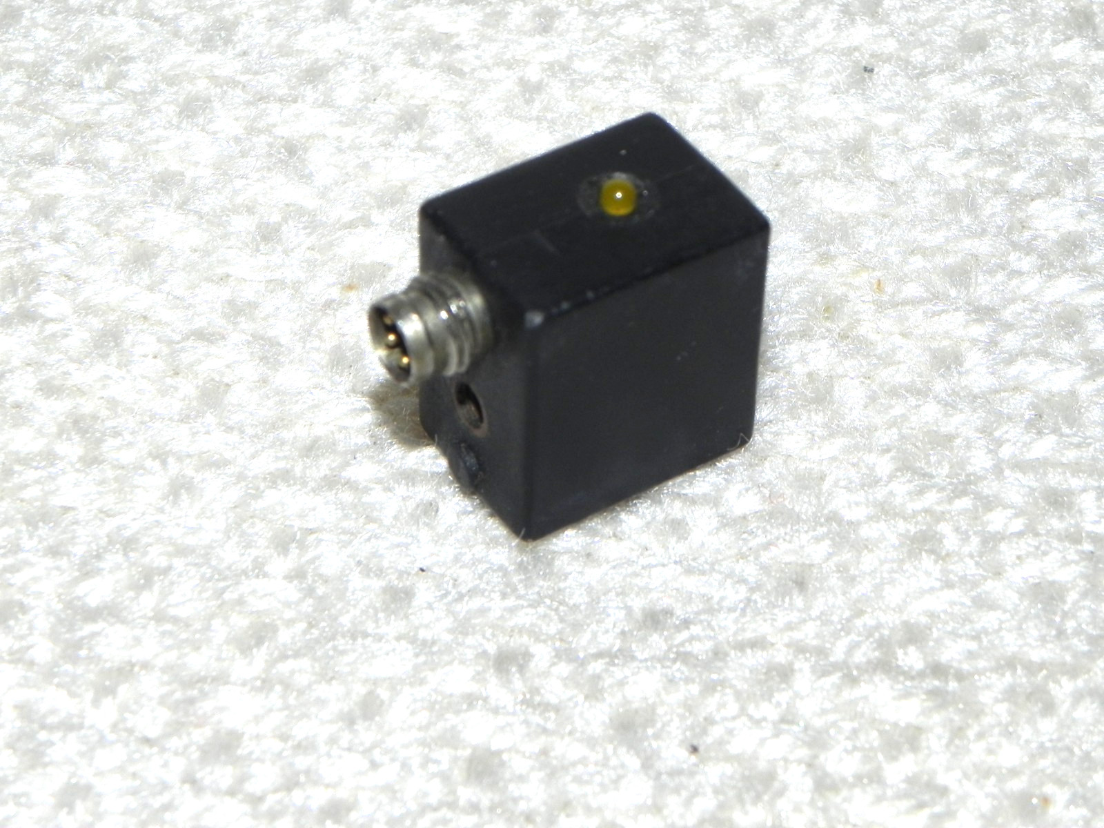 Bosch 0 830 100 467 sensor 12-30VAC/12-26VDC max 0,13A