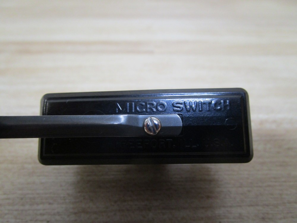 Honeywell Micro Switch BZ-2RL2-A2 Limit Switch BZ2RL2A2