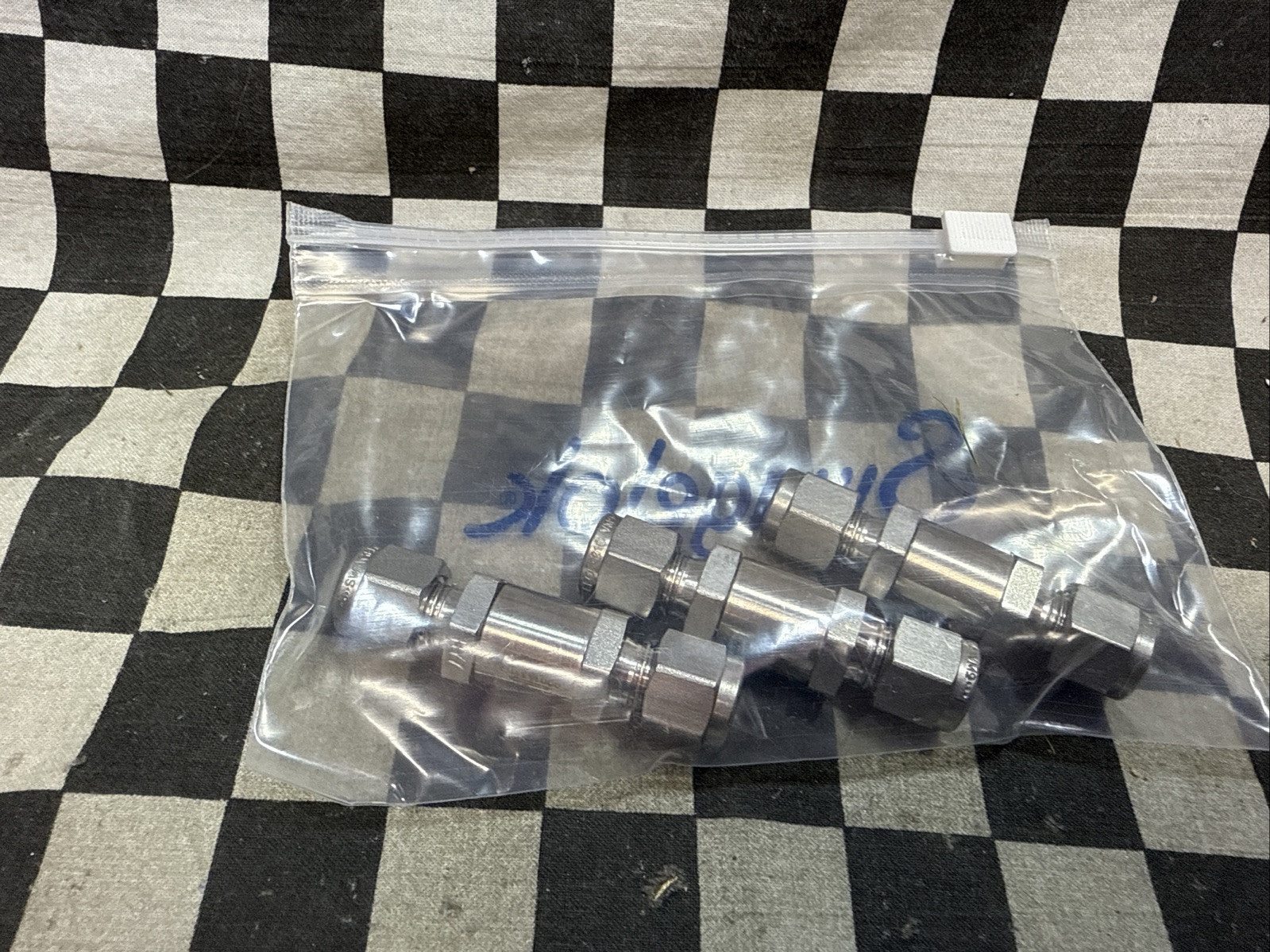 SWAGELOK SS-4C-10, SS4C10, Check Valve 1/4″, 10 PSI, SHIPSAMEDAY #1373A19
