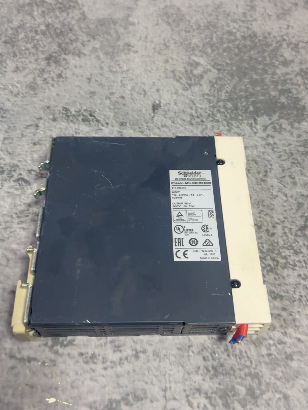 1P schneider ABL8REM24030 Accept counteroffer