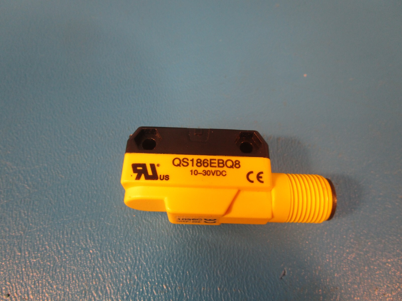 Banner QS186EBQ8, 66448 Emitter (Flush Front), Range: 3 m; Input:10-30 V dc