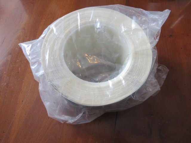 3M WETORDRY FINESSE-IT PAPER DISC ROLL 401Q,1-3/8 IN XNH 2500A-WEIGHT,1000 DISCS