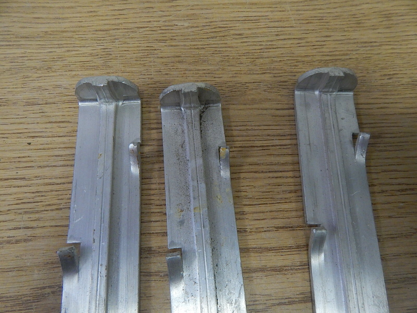 Aluminum Stakes 12″ x 1-1/8″ x 1/8″ Thick Lot of 4 *FREE SHIPPING*