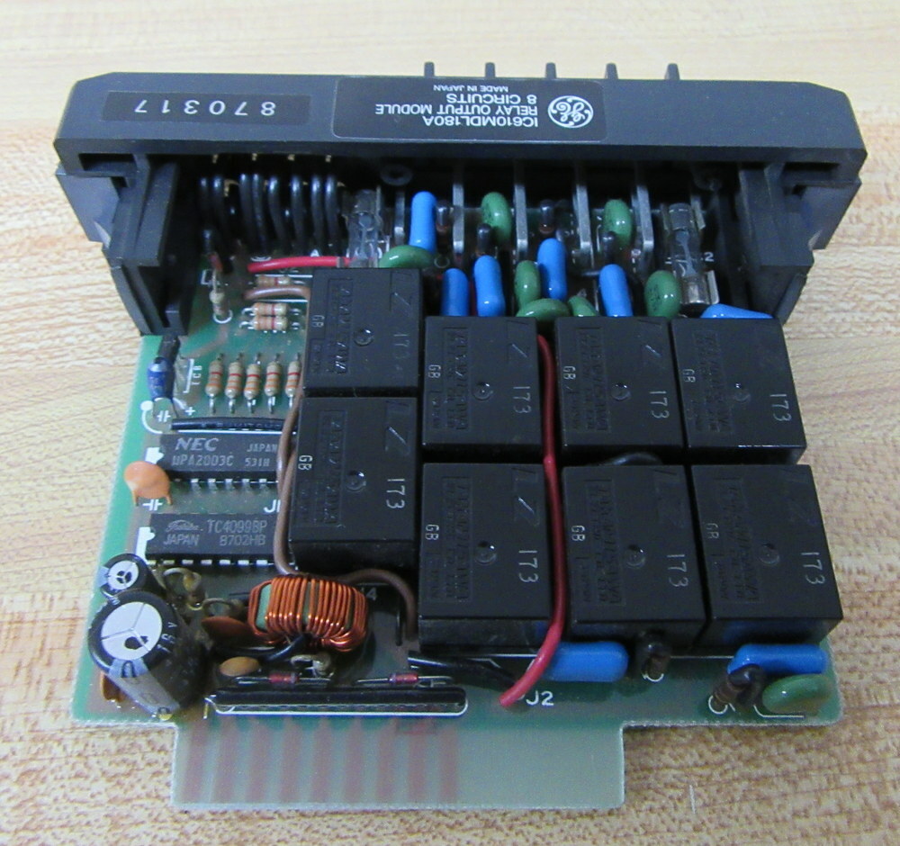 General Electric IC610MDL180A 8-Pt Relay Output Module