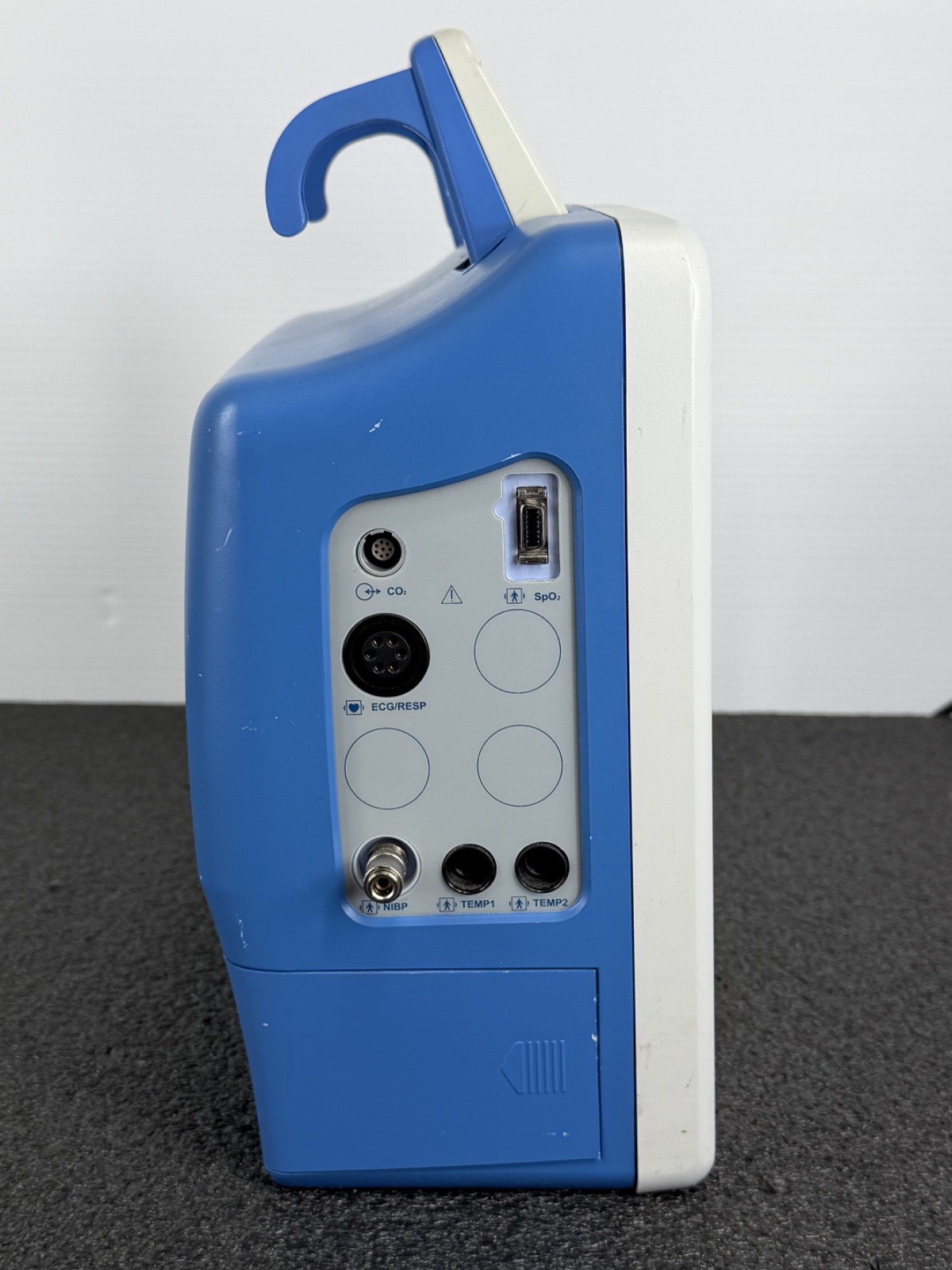 Midmark Cardell MAX-12 HD Veterinary Monitor