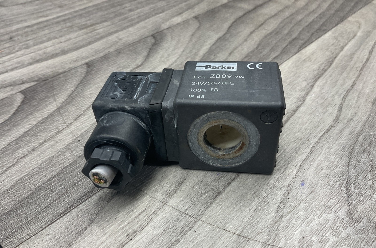 PARKER COIL ZB09 9W 24V SOLENOID VALVE COIL #332N137