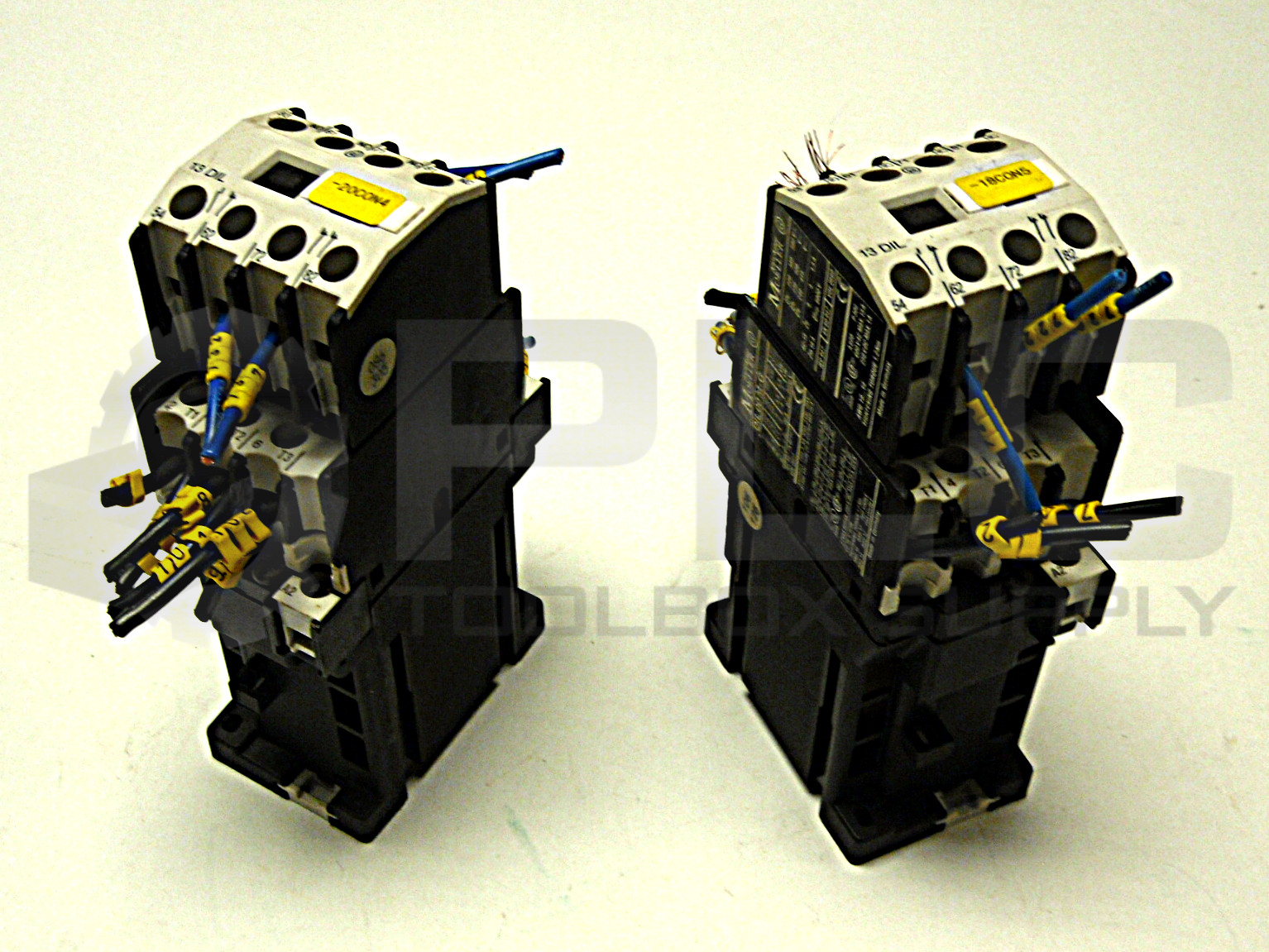 LOT OF 2 MOELLER DIL00M-G CONTACTOR