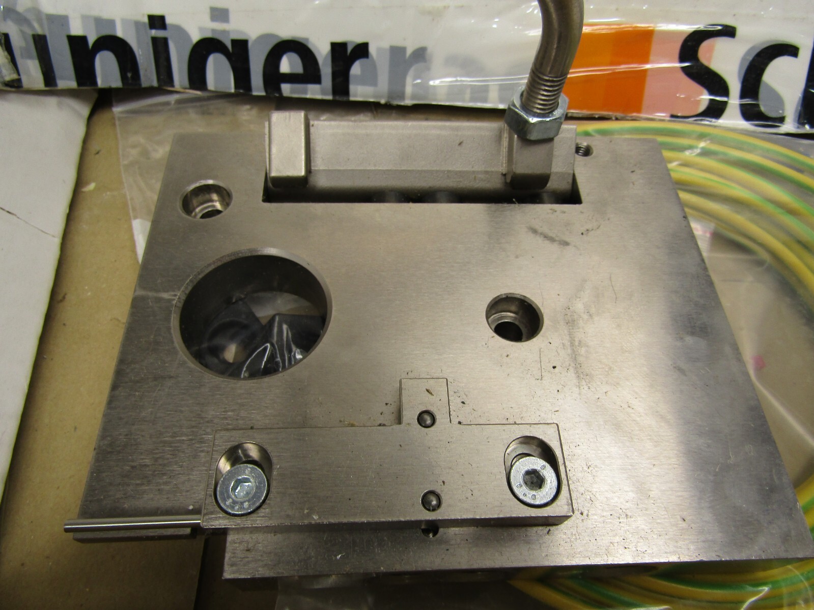 Schleuniger 405764 Clamp Force Plate