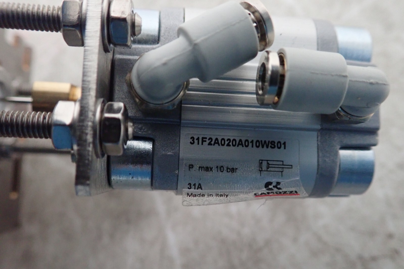 2 Camozzi 31F2A020A010WS01 Modules