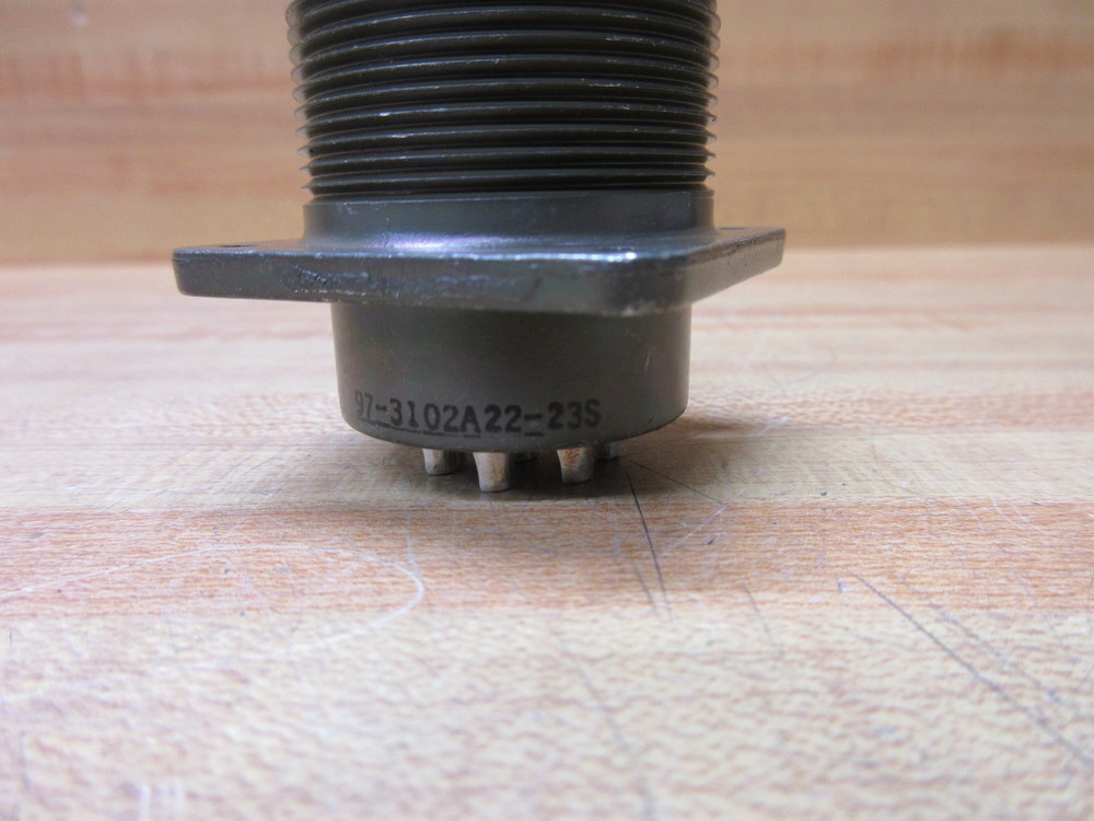 Amphenol 97-3102A22-23S Connector 22-23S