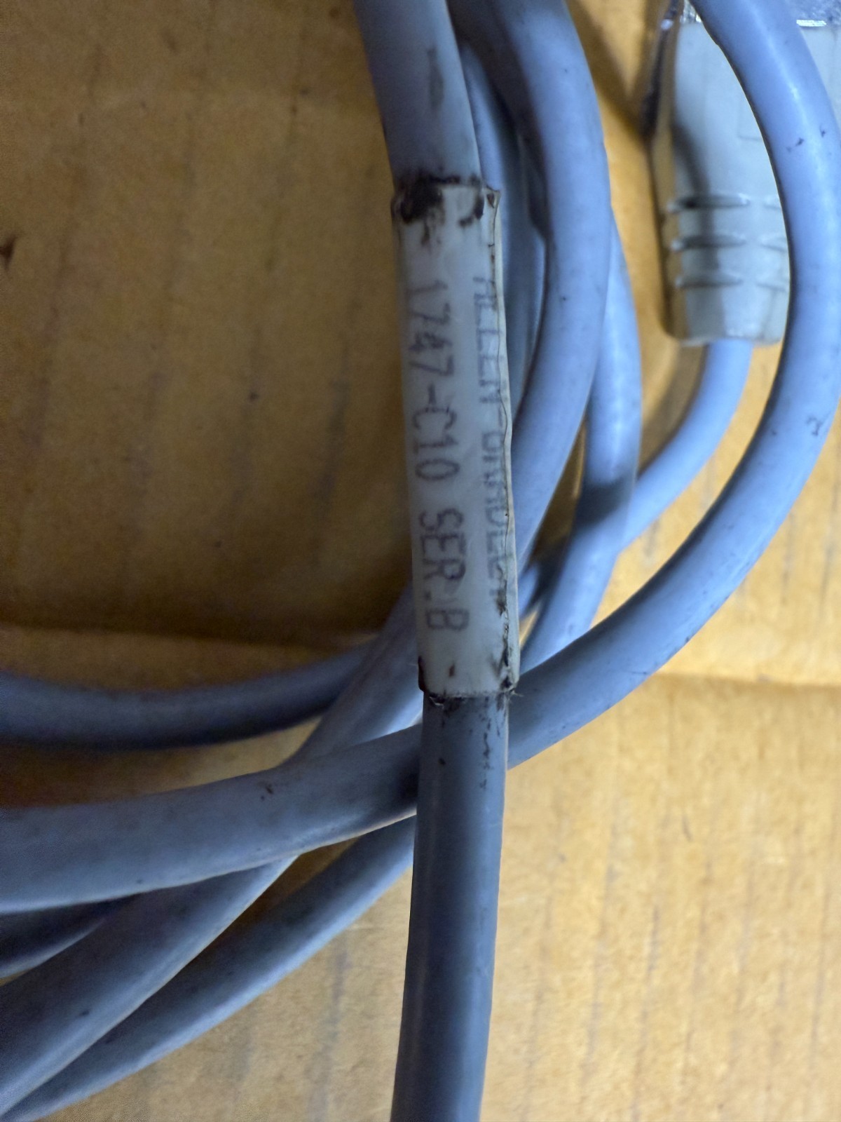 ALLEN BRADLEY 1747-C10 CABLE – USED (ITEM#308)