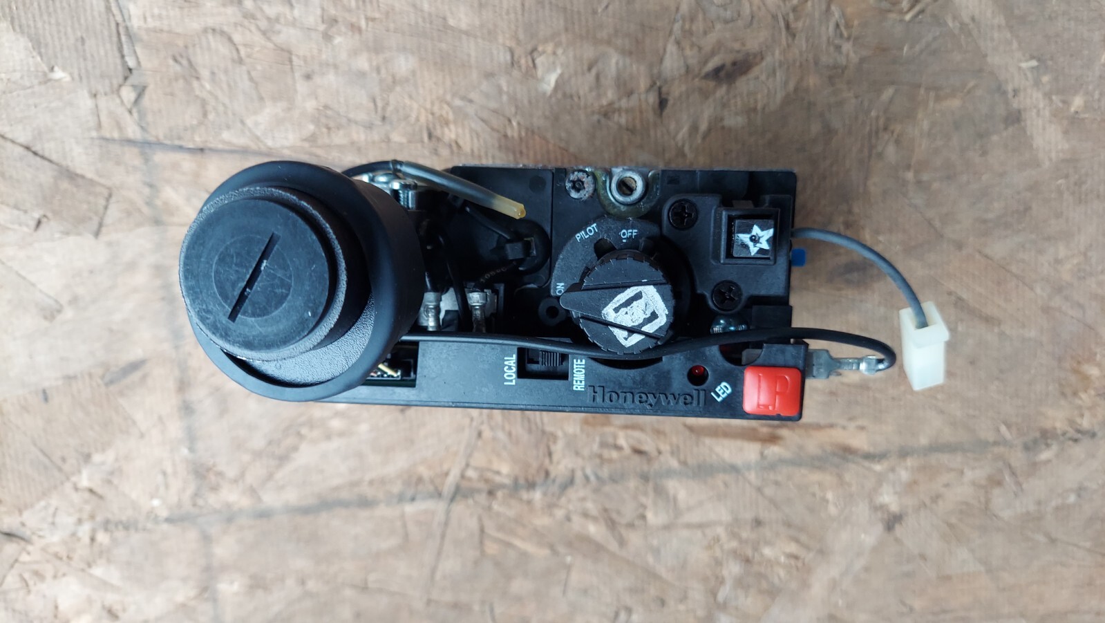 New Honeywell RV8310E4010 RV8310E 4010 Radio Frequency Combination PROPANE Valve