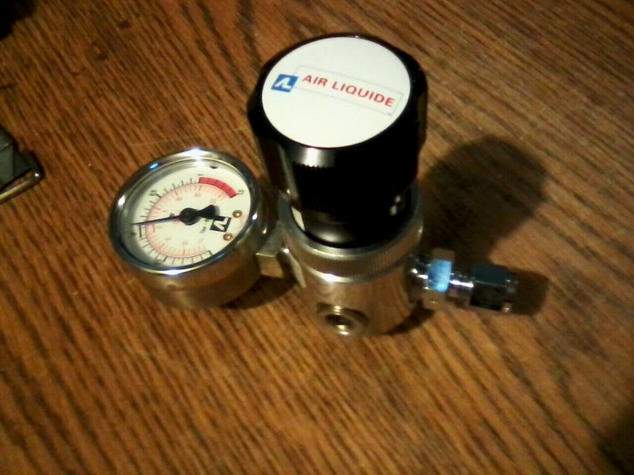 *NEW* AIR LIQUIDE ALPHAGAZ 18049 2Nm3/h,N2. BS 300-1 1-20/Bar 5/8″ GAS REGULATOR