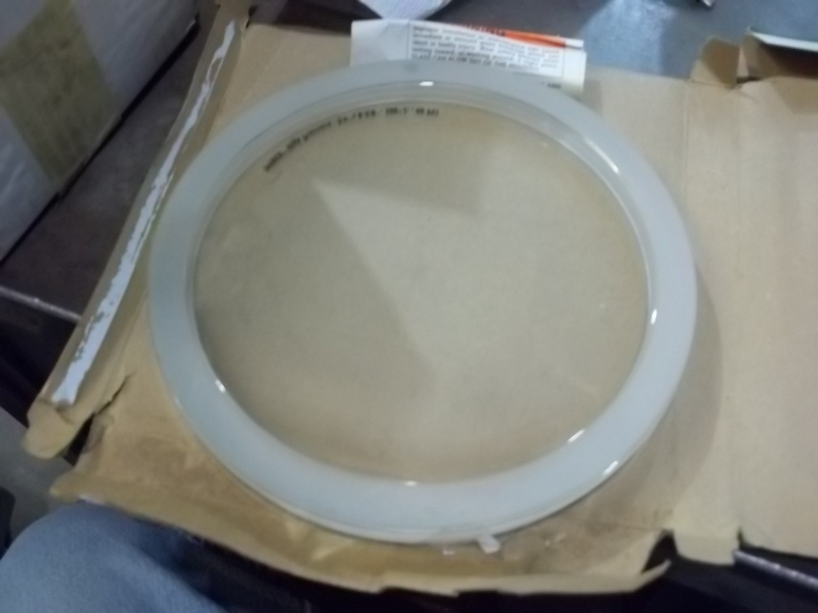 NIB CORNING PYREX 3/4″ X 9-3/8″ SIGHT GLASS 500F 90 PSI ANNULAR EDGE (DD4)
