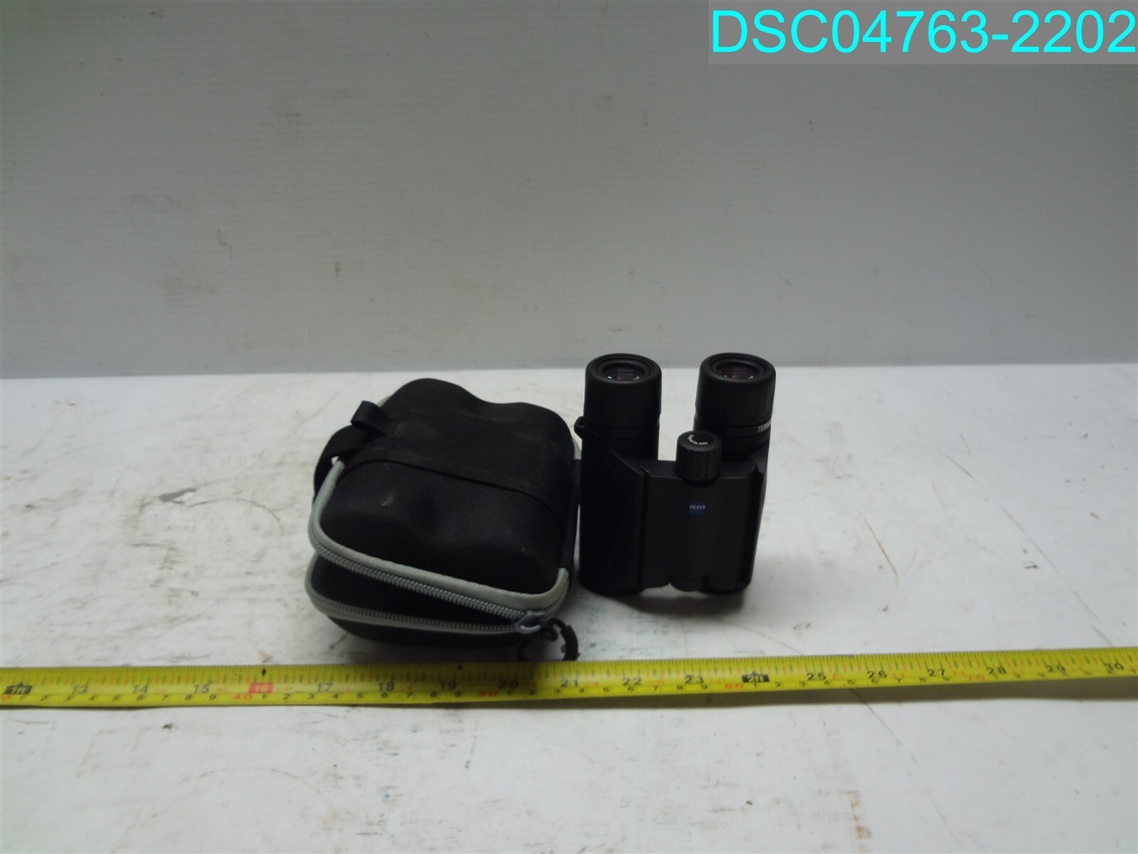 Zeiss Binoculars With Zipping Case