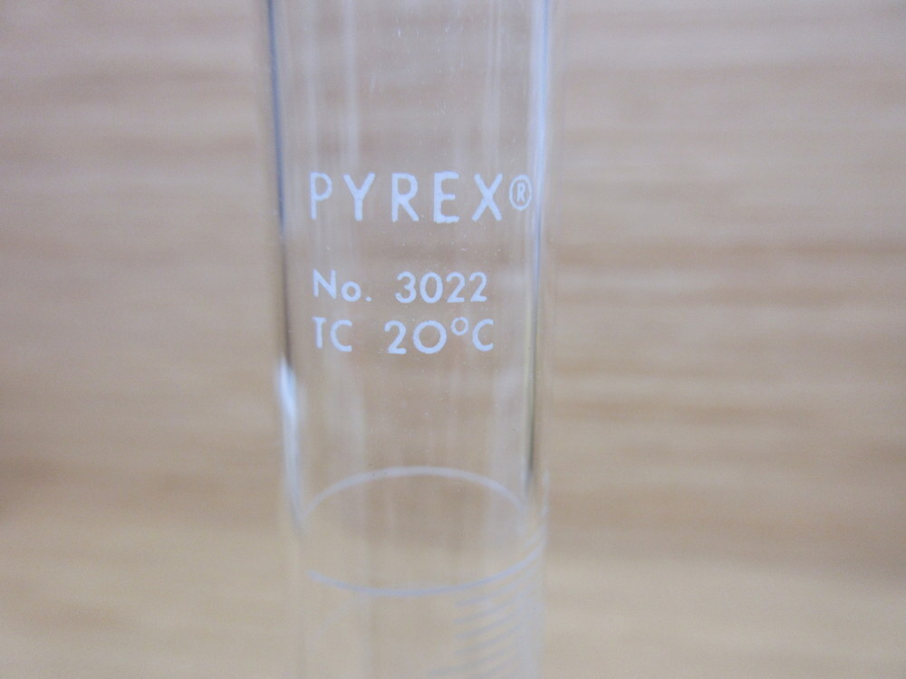 Pyrex 3022-25 Corning Cylinder 3022